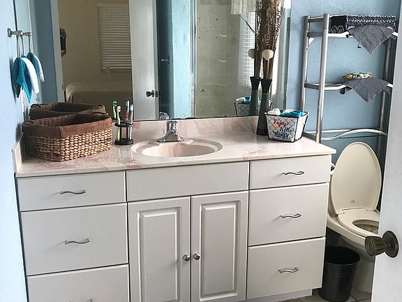 Master bedroom bathroom has a shower