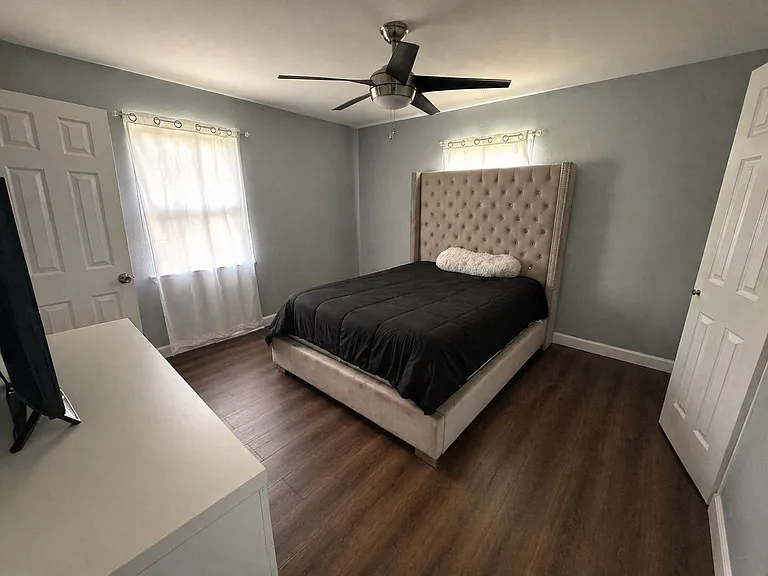 812 Irwin Dr — Photo 8
