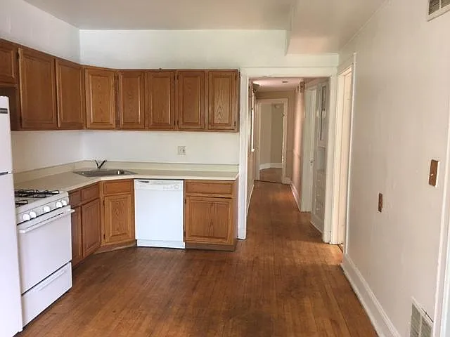 3822 N Wayne Ave #2 — Photo 8