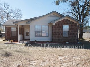 82 Crosby Dr, Hinesville, GA 31313