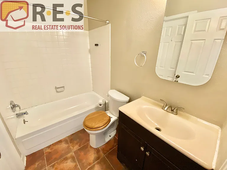 17910 E Cornell Dr — Photo 7