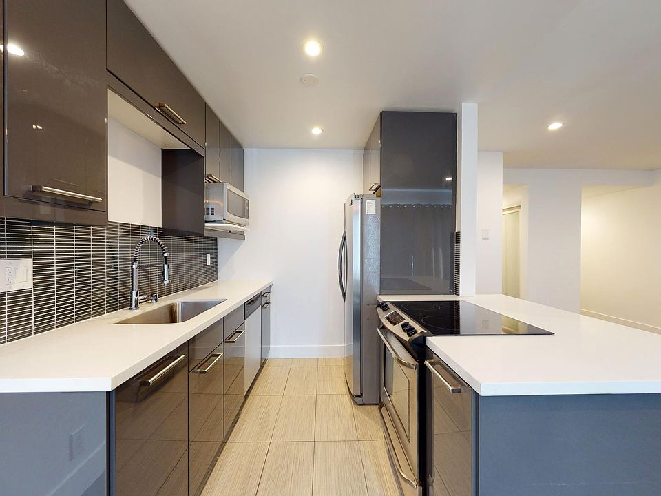 1st image of 1115 Hacienda Pl APT 202