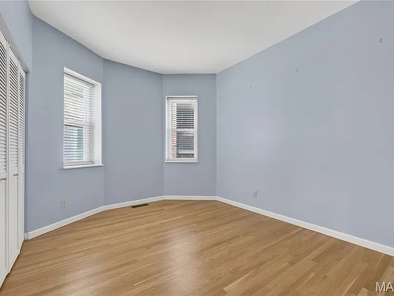 5572 Waterman Blvd #1W — Photo 25