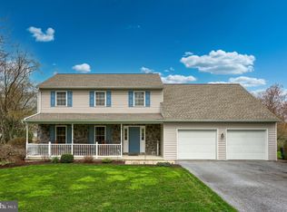1063 Hearthstone Rd, Lancaster, PA 17603