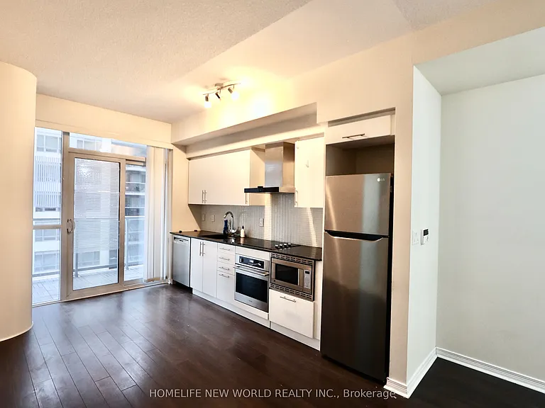 352 Front St W #1517 — Photo 9