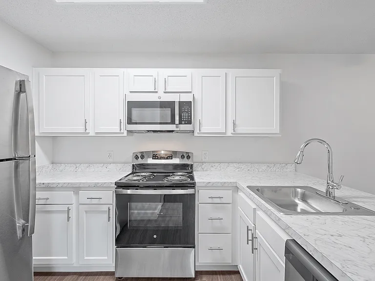 Apartments at Urbana — Photo 29