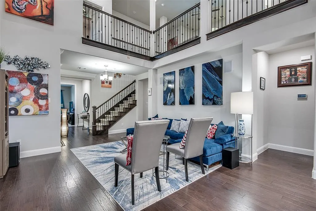 5552 Liberty Dr — Photo 1