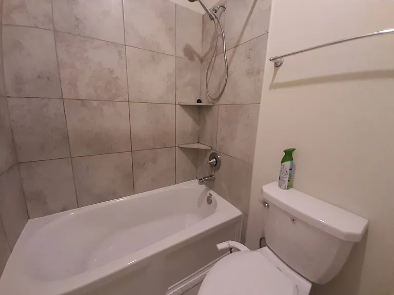 1514 Ancient Oak Ln — Photo 11