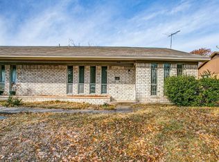1215 Sam Houston Dr, Garland, TX 75042