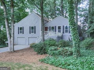 110 Pioneer Dr, Woodstock, GA 30188