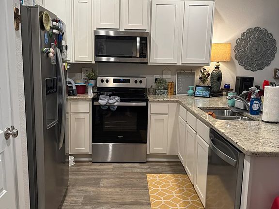 3rd image of 1530 Farragut Way
