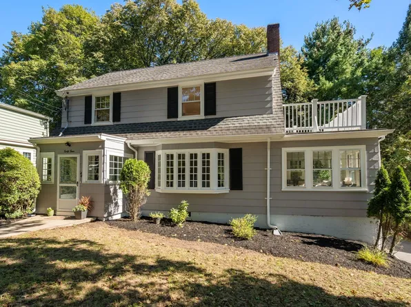 44 Brewster Rd, Newton, MA 02461