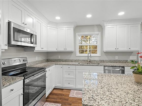 4th image of 2708 Quarles Rd