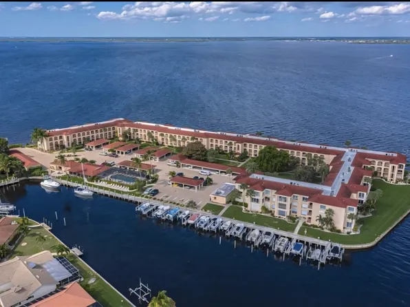 1 Colony Point Dr, Punta Gorda, FL