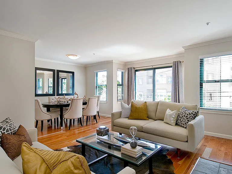 650 Chestnut St #302 — Photo 2
