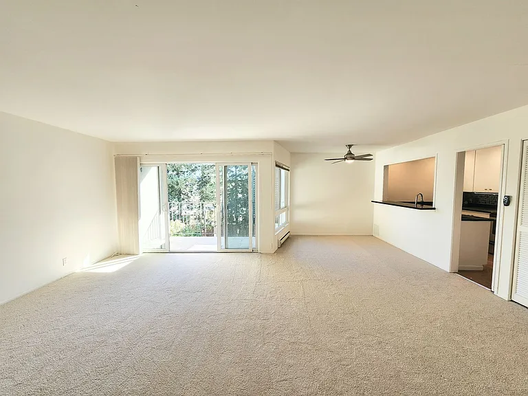 902 Peninsula Ave #405 — Photo 18