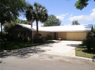 1732 Lagoon Ct, Lakeland, FL 33803