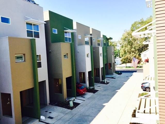 1st image of 408 Midstream Ln