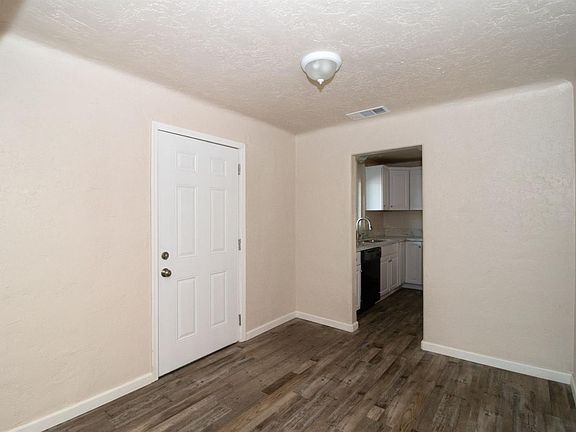 2nd image of 3604 E Olive Ave