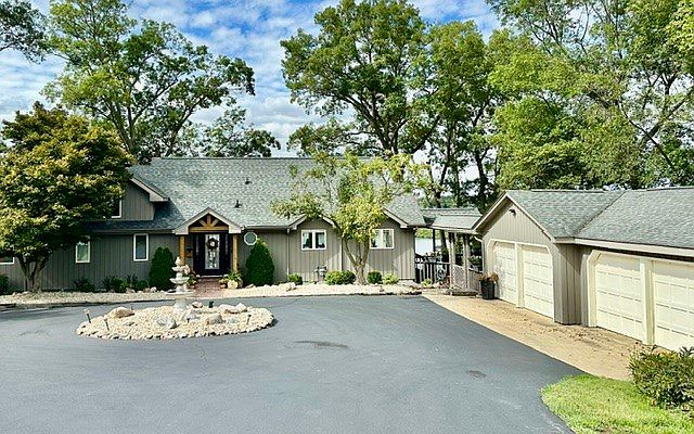 1st image of 101 Oakridge Ct