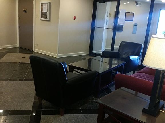 5th image of 700 Perrie Dr APT 115
