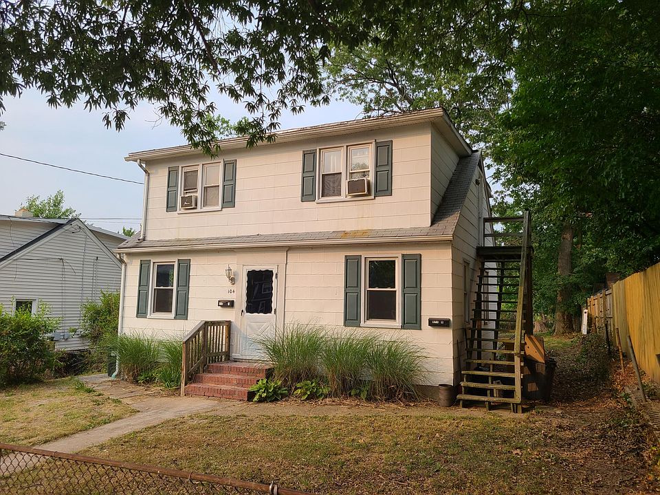 1st image of 104 New Jersey Ave NW