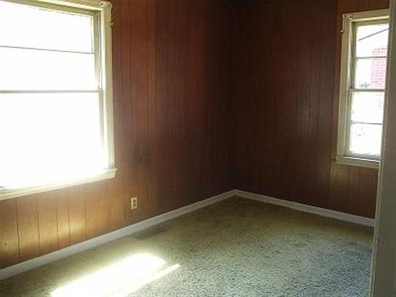 4th image of 430 Bell Ave