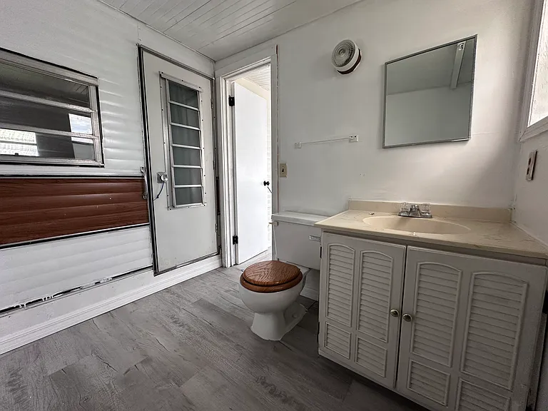 5100 Little Lake Ct #10 — Photo 11