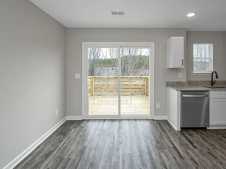 390 Woodland Cir — Photo 20