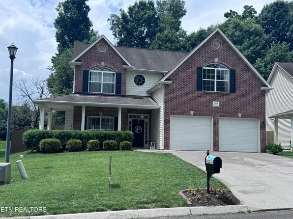 1528 Crescent Oaks Ln, Lenoir City, TN 37772