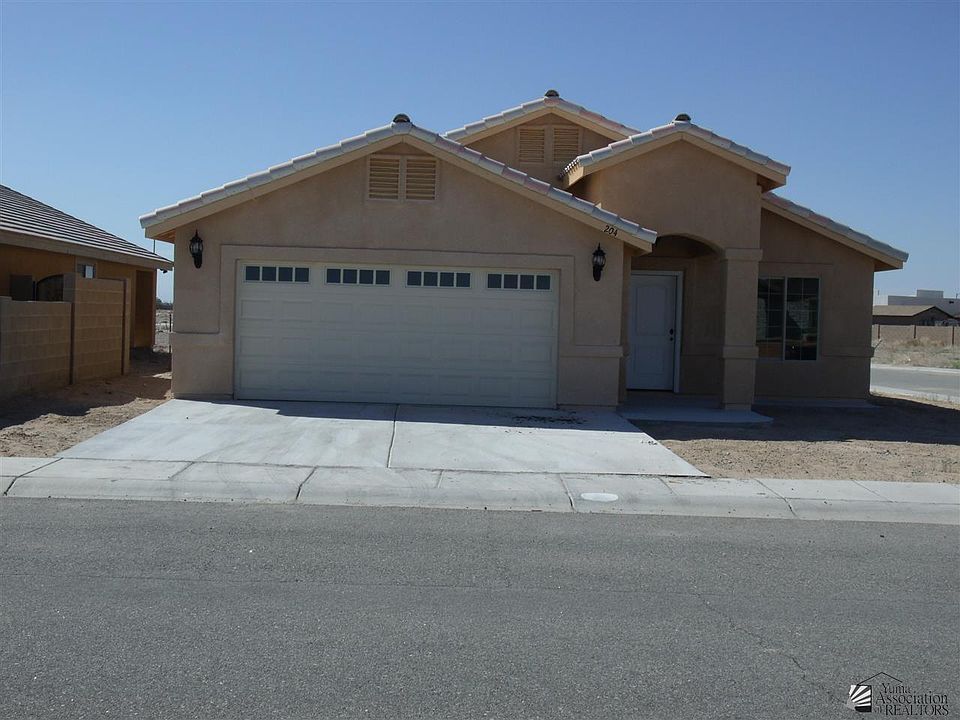 1st image of 204 N Rachel Dodge Ave