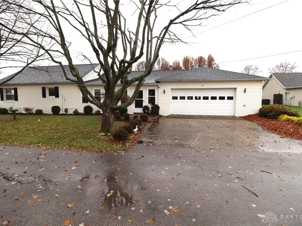 52 W Walnut St, Brookville, OH 45309