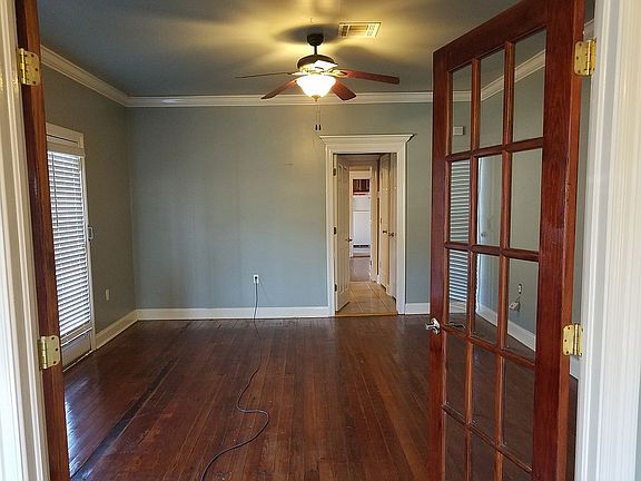 5th image of 4939 Lafaye St