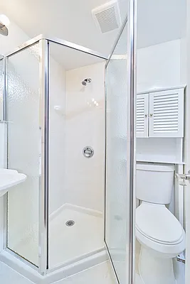 Rented by Living New York | media 8