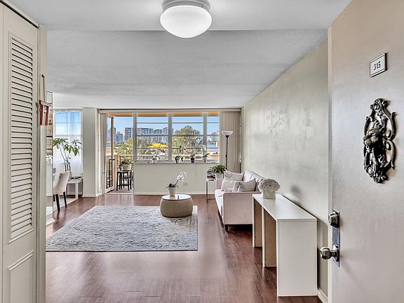 3rd image of 250 174th Street #315