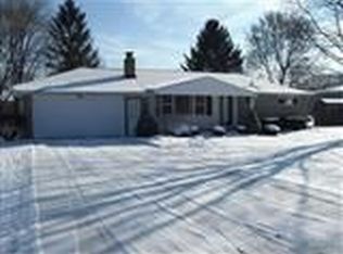 820 Lucille Ave SW, North Canton, OH 44720