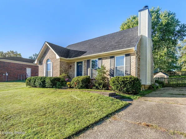 1602 Helmridge Ct, Lyndon, KY 40222
