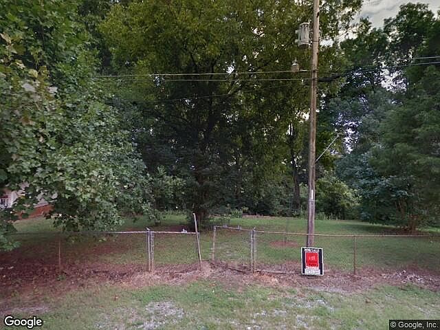2nd image of 313 Arcadia Ln