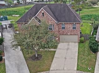 1502 Pine Creek Dr, Pearland, TX 77581