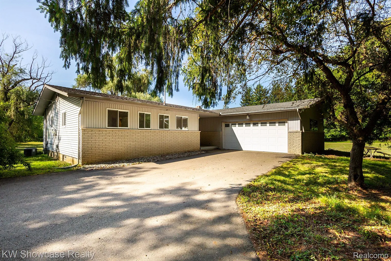 315 W Dawson Rd photo 1