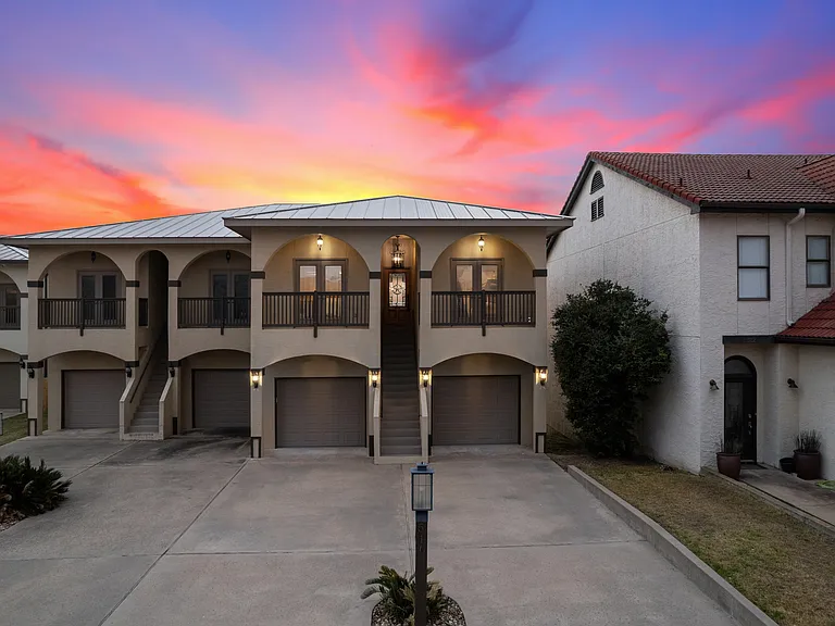 510 Horseshoe Bay North Blvd — Photo 29