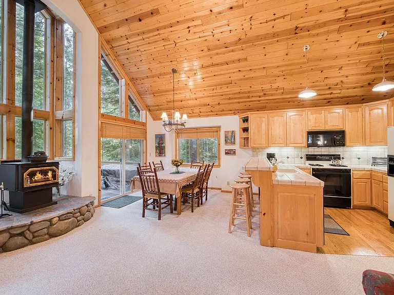 13612 Hansel Ave — Photo 4