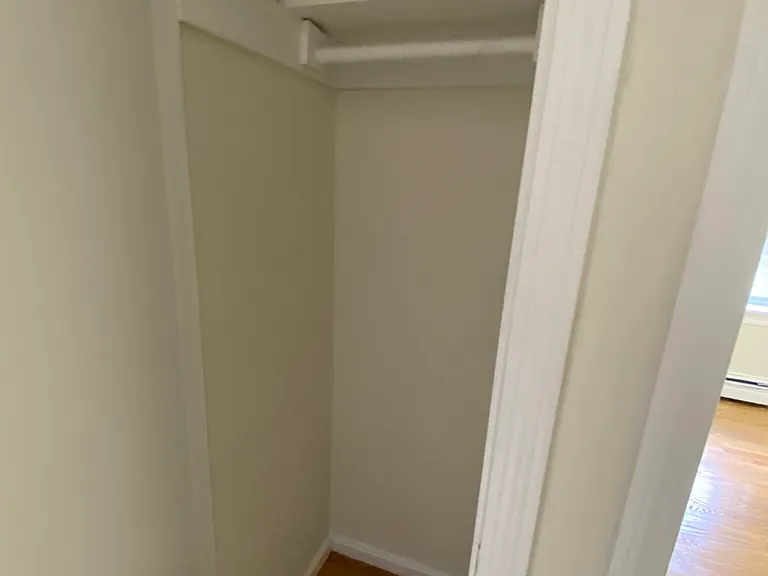 6 Wait St #3 — Photo 10