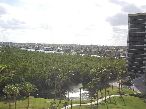 4th image of 3400 Ocean Blvd #8K