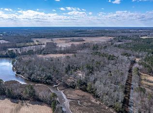 6 Minglewood Ln, Kilmarnock, VA 22482