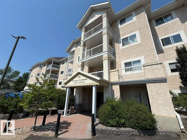 11620 9a Ave NW #312, Edmonton, AB T6J 7B4