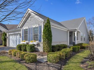 1834 Highbury Ln, Aurora, IL 60502