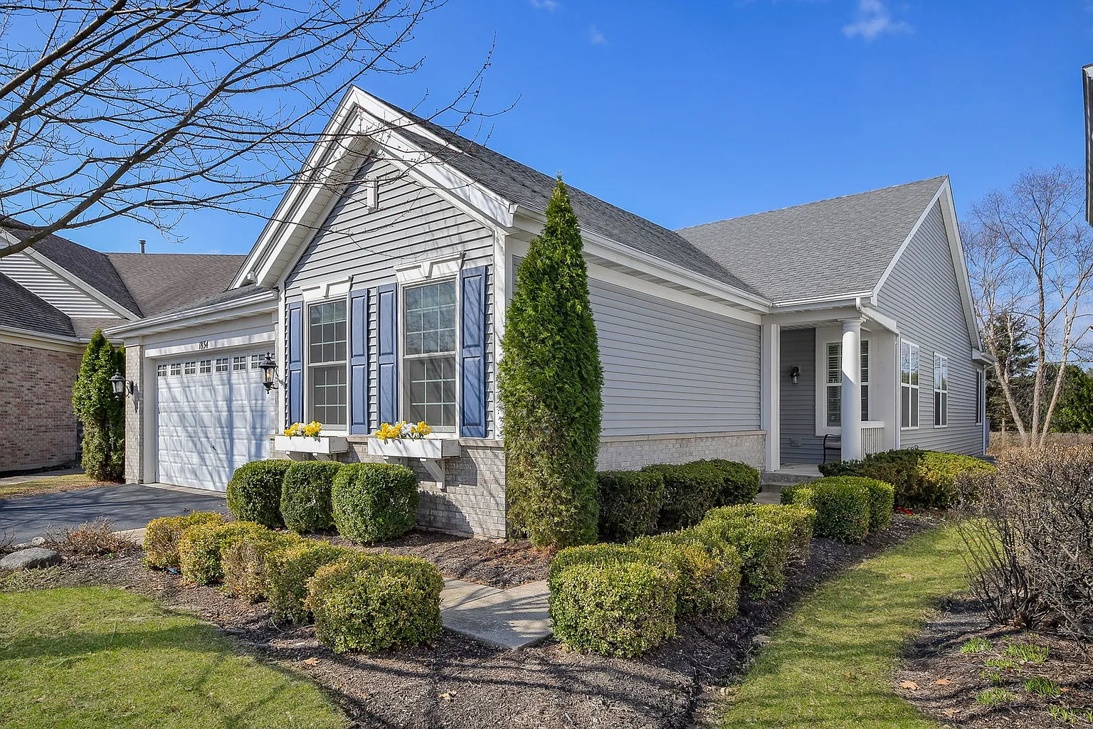 1834 Highbury Ln photo 1