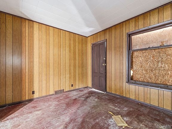 3rd image of 352 9th St