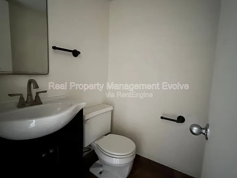 6565 N 19th Ave #51 — Photo 4